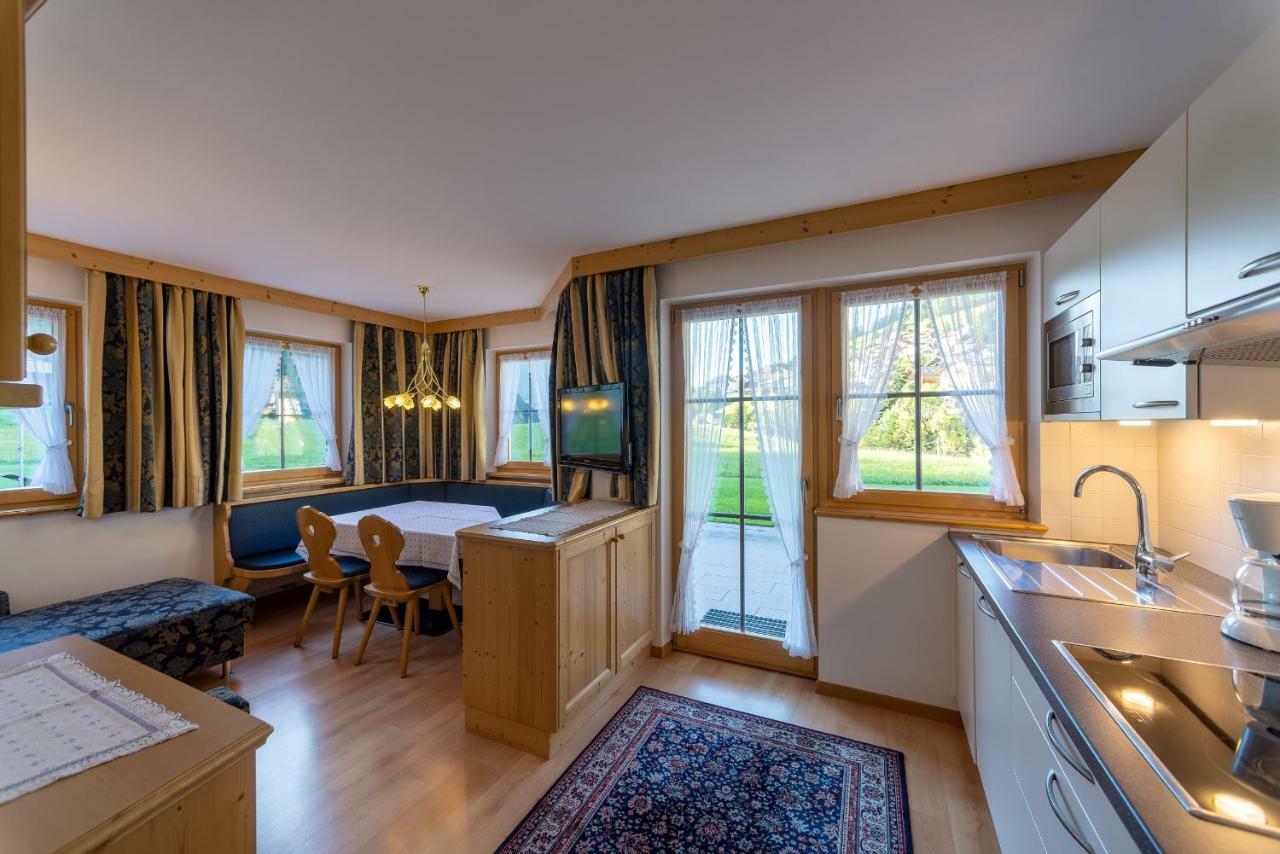 Апартаменты Artitsch Santa Cristina Val Gardena Экстерьер фото